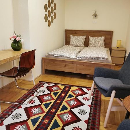 Andrassy Suite Budapest Luaran gambar