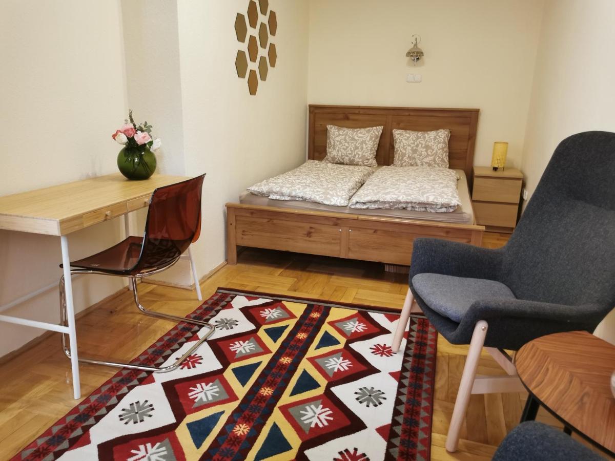 Andrassy Suite Budapest Luaran gambar