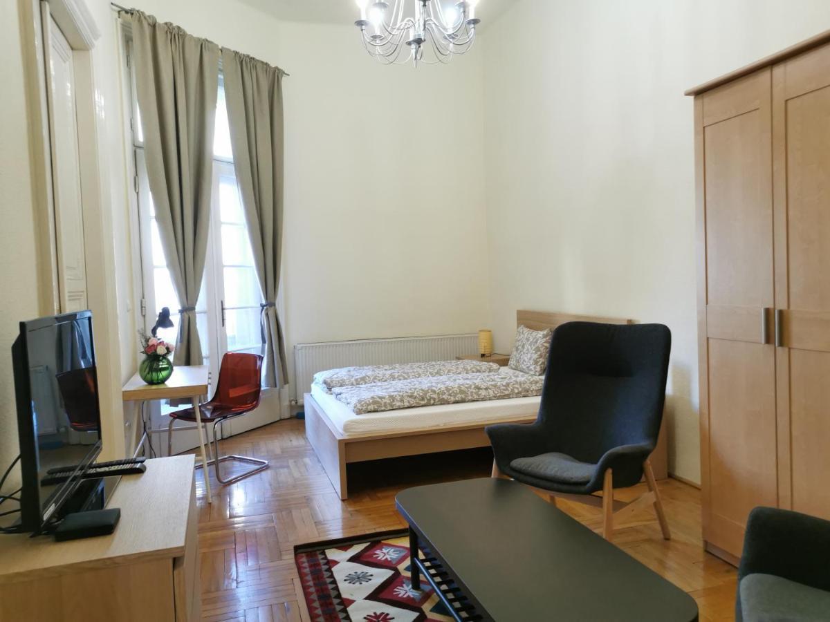 Andrassy Suite Budapest Luaran gambar