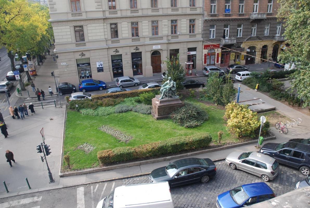 Andrassy Suite Budapest Luaran gambar