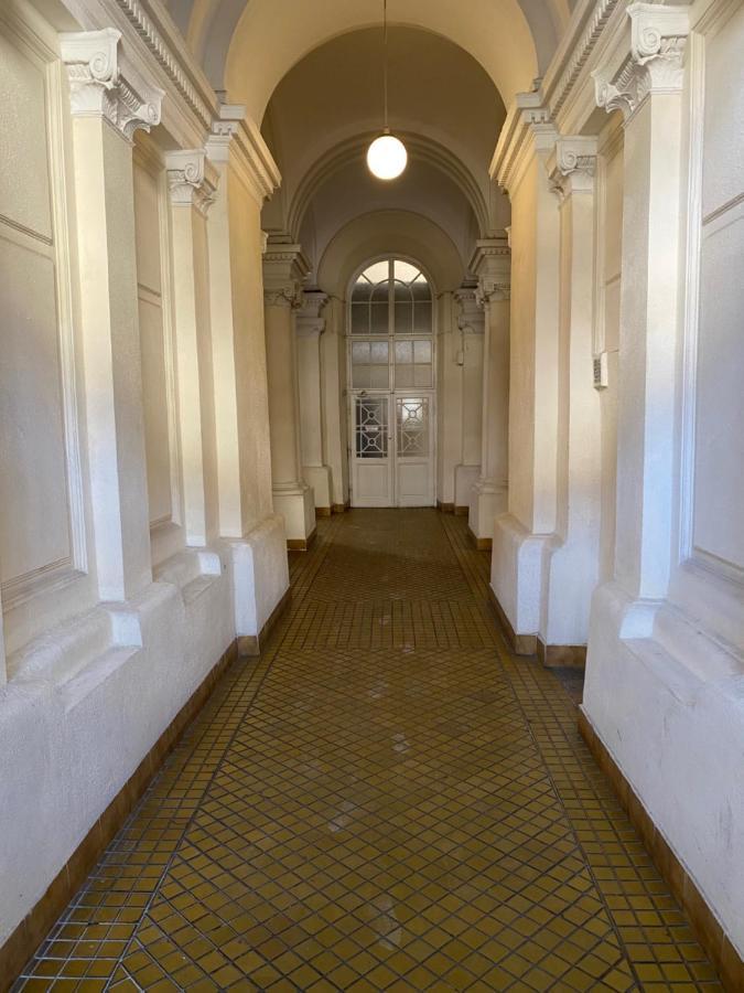Andrassy Suite Budapest Luaran gambar